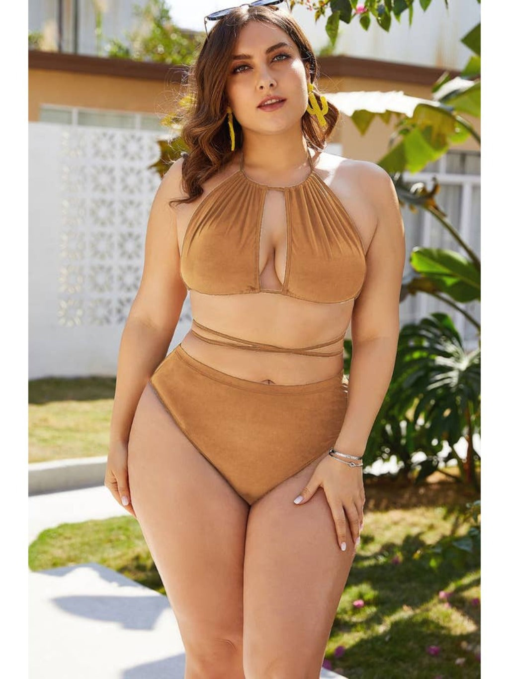 Epicplacess Swimwear Plus-size Cutout Tie Backless Bikini Set